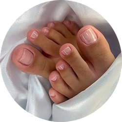 Зимний педикюр и особенности ухода за кожей в холодное время года